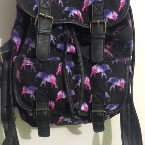 Back pack - Picture 2 of 3